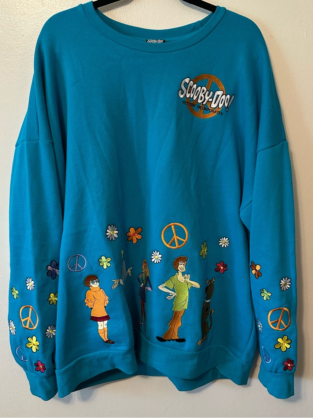 BoxLunch Scooby-Doo Mystery Incorporated Blue Embroidered Crewneck Sweatshirt 2X